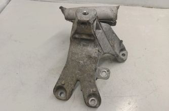 AUDI A6 C7/4G (2010-2020) Labais motora stiprinājums 8K0199308BE 28670264