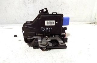 SKODA Octavia 1 generation (1996-2010) Priekšējo labo durvju slēdzene 3D2837016J 30924258