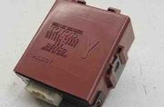 TOYOTA Land Cruiser 200 Series (2007-2021) Блок управления дверей передние левые 32707991