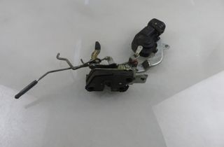 SUZUKI Jimny 3 generation (1998-2018) Aizmugurējā bagāžnieka slēdzene 32791090