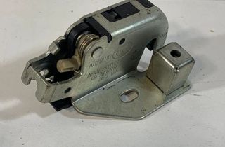 MERCEDES-BENZ Sprinter 2 generation (906) (2006-2018) Aizmugurējā bagāžnieka slēdzene A9067401135 30670576