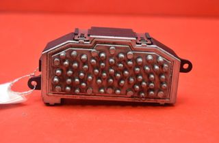 AUDI A4 allroad B8 (2009-2015) Interior Heater Resistor 8K0820521B 33052405