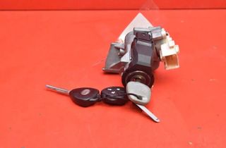 TOYOTA Avensis Verso 1 generation (2001-2003) Aizdedzes atslēga 45020-0203 33059946