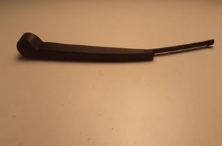 SKODA Kamiq 1 generation (2019-2023) Bagāžas nodalījuma loga tīrītāja svira 658955704 33037484