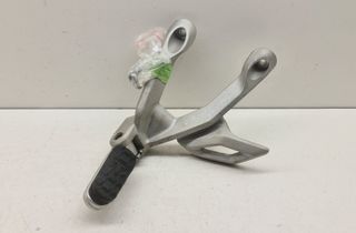 TRIUMPH TIGER Priekšējās Labās Puses Kāju Balsti T2088615,2088615 32953286