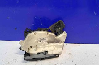 VOLKSWAGEN Golf 7 generation (2012-2024) Aizmugurējo kreiso durvju slēdzene 5K4839015S 24247253