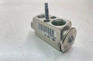 VOLVO XC60 1 generation (2008-2017) Air conditioner expansion valve 7010973,326508 26518664