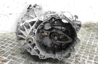 AUDI Q2 1 generation (2016-2024) Gearbox URK 30008912