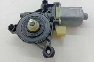 SEAT Ateca 1 generation (2016-2024) Маторчик стеклоподъемника передней левой двери 0130822717 31188738