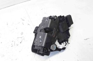 VOLVO V50 1 generation (2003-2012) Замок передней левой двери 30799302 23580213