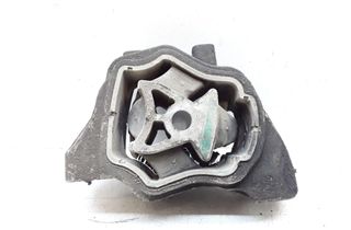 VOLVO V70 3 generation (2007-2020) Priekšējais motora stiprinājums 8G9N6L063 23594315