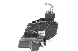 VOLVO V70 2 generation (2000-2008) Priekšējo labo durvju slēdzene 31253674 32656222