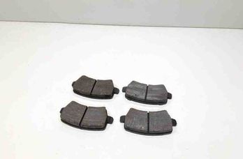 VOLVO XC60 1 generation (2008-2017)  Rear brake pads 32657681