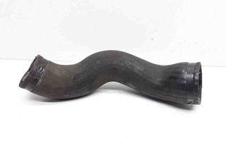 VOLVO S60 2 generation (2010-2020) шланг радиатора интеркулера 30680218 32660950