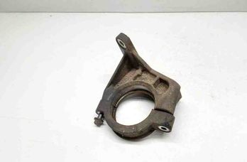 VOLVO V70 2 generation (2000-2008) Axle Bracket 30711363 32665405