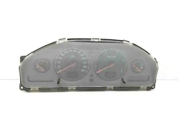 VOLVO V70 2 generation (2000-2008) Speedometer 9499671 32669374