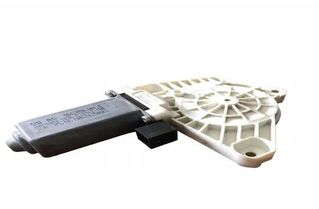 VOLKSWAGEN Passat B8 (2014-2023) Priekšējo kreiso durvju logu pacēlāja motorīts 5Q4959801B 27219203