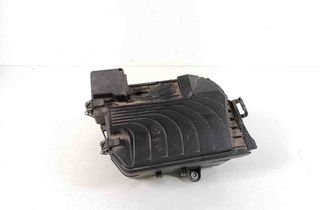 MERCEDES-BENZ CLA-Class C117 (2013-2016) Fuse box A2465400024 28462940