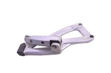 BMW K W212/S212/C207/A207 (2009-2016) Priekšējās Labās Puses Kāju Balsti 2335200 18280111