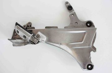 HONDA ST E38 (1994-2001) Right side footrest peg hanger assembly 2484652