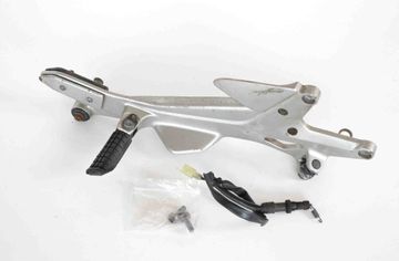 HONDA CBF F10/F11 (2009-2017) Right side footrest peg hanger assembly 50650-mera-d010 2595313