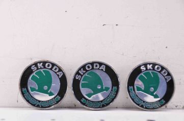 SKODA Octavia 2 generation (2004-2013) Riteņu dekoratīvie vāki 6U0601151L 31959396