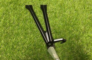 SUZUKI GSX-R 1 generation (2004-2013) Priekšējās Kreisās Puses Kāju Balsti 15098731