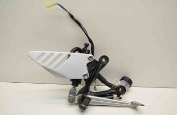 KAWASAKI NINJA Front right side footrest peg hanger  32595939