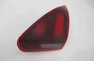 PEUGEOT 2008 2 generation (2019-2023) Фонарь крышки багажника правый 9814757280 32490228