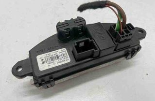 AUDI A3 8V (2012-2020) Реле вентилятора печки салона 5Q0907521C 22172251