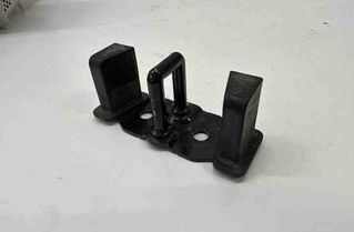 BMW 2 Series Grand Tourer F46 (2018-2023) Aizmugurējā bagāžnieka slēdzene 22200172