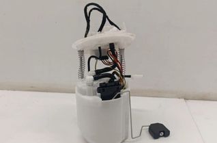 MERCEDES-BENZ C-Class W205/S205/C205 (2014-2023) Degvielas sūknis degvielas tvertnē A2064704401 31437165