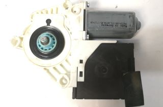 VOLKSWAGEN Passat B6 (2005-2010) Priekšējo labo durvju logu pacelšanas motorīts 1K0959702P 13119177