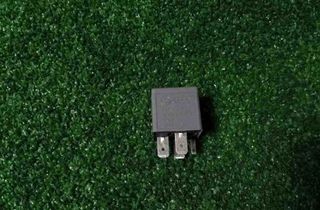 VOLKSWAGEN Golf 4 generation (1997-2006) Реле 1J0906381A,V23134B63X396 32498017