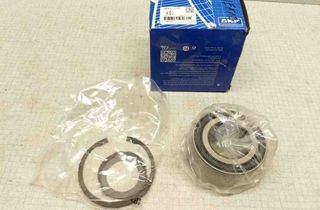 BMW 5 Series E34 (1988-1996) Aizmugurējā kreisā riteņa rumbas vārpsta/stupica VKBA1319,SKF 32502988