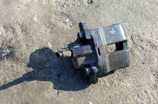 RENAULT Laguna 1 generation (1993-2001) Супорт тормозов передний правый 32511375