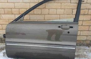 MITSUBISHI Galant 5 generation (1984-1988) Front Right Door 32516793