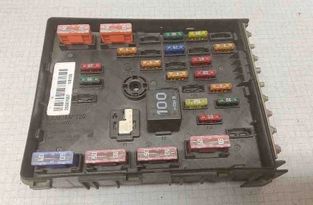 VOLKSWAGEN Passat B7 (2010-2015) Блок предохранителей 3C0937125,63592777 32519221