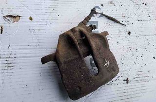 RENAULT Laguna 2 generation (2001-2007) Супорт тормозов передний левый 32540662