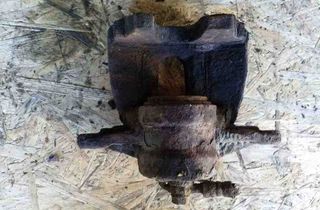 TOYOTA Avensis 2 generation (2002-2009) Priekšējais kreisais bremžu suports 32544492