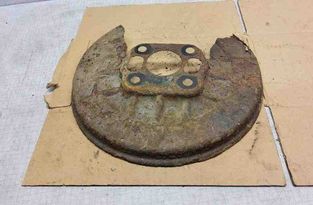 TOYOTA Aygo 1 generation (2005-2014) Rear brake disc plate 32555485