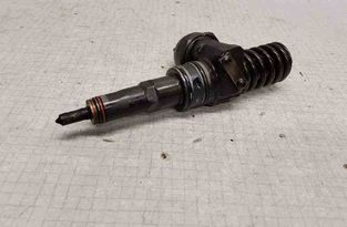 VOLKSWAGEN Transporter T5 (2003-2015) Fuel Injector 32628788