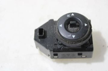 KIA Cee'd 1 generation (2007-2012) Spoguļa regulēšanas slēdzis 32880469
