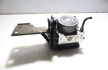 VOLKSWAGEN Golf 8 generation (2019-2023) ABS Pump 32882202