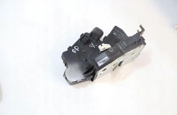 BMW 3 Series E46 (1997-2006) Priekšējo labo durvju slēdzene 32885171