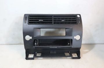 CITROËN C4 1 generation (2004-2011) Вентиляционные отверстия в приборной панели 32889656