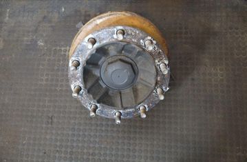 RENAULT 4 1 generation (1962-1991) Ступица передняя правая 32893318