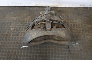 RENAULT 4 1 generation (1962-1991) задний правый суппорт 32893686