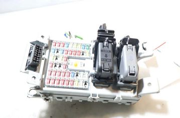 HYUNDAI i20 PB (1 generation) (2008-2014) Drošinātāju kārba 32900477