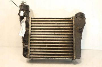 AUDI A4 B7/8E (2004-2008) Радиатор интеркулера 32901841